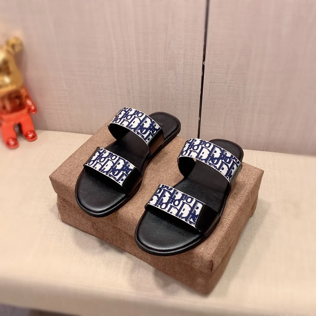Slippers: New model factory price 220:🎩🎩🔥🔥《Dior* 》【High·Version】Series of slippers, top purchasing agent🔍🔍Men's 2020 counters are on sale at the same time, imported from Italy, original selected cowhide, exquisite workmanship,), sole: (super comfortable) original factory special supply Original sole, ⚠️Exclusive double-layer movable molded sole, super comfortable⚠️, real shot 🎬The real thing is more beautiful🔍🔍original quality, you can go in and out of the counter at will, 266 positive code 38-44, long-term availability